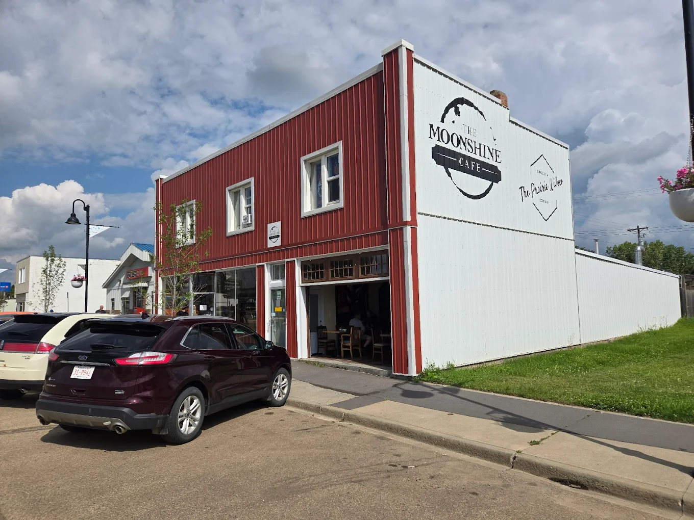 Exterior of The Moonshine Cafe in Tofield